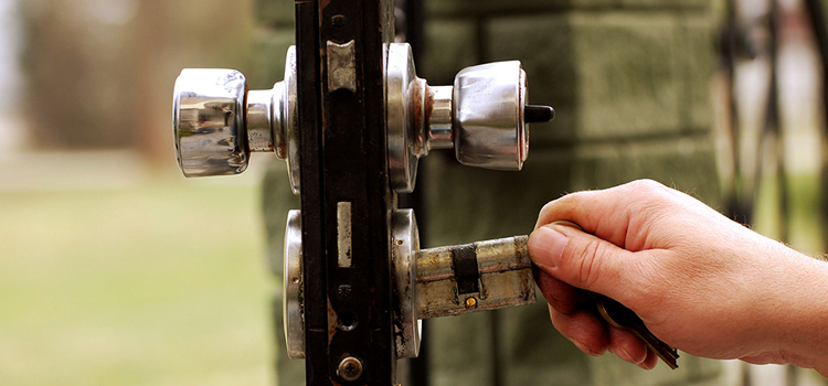 front door latch repair East Rancho Dominguez